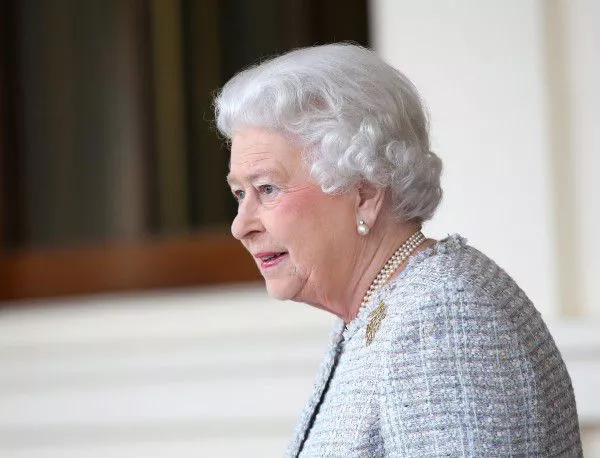 Какво казва нацисткият поздрав на кралица Елизабет II