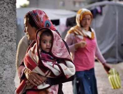 20 камиона с хуманитарна помощ за Сирия пътуват през турската граница