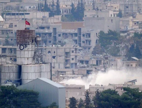 Според Давутоглу кризата в Сирия може да се реши само с политически процес