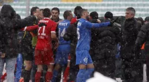 {{ otherArticle[0].article.title }}