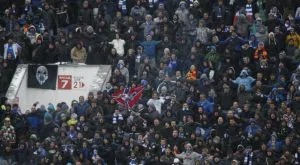 Над половината "Лазур" обещан на "Левски" 