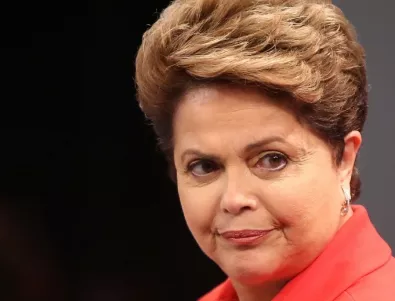 Комисия в бразилския парламент препоръча отстраняването на Дилма Русеф