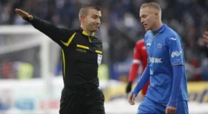 {{ otherArticle[0].article.title }}