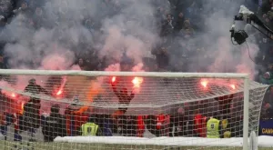 "Сините" ултраси ругаят играчите: "Вие сте срам за клуба!"