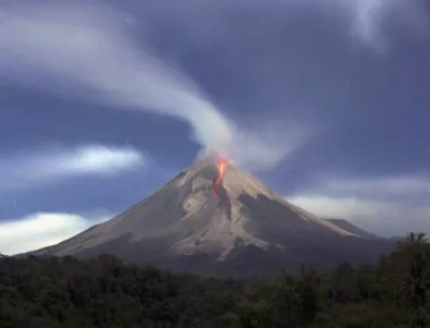 Един от най-опасните вулкани в света се събужда