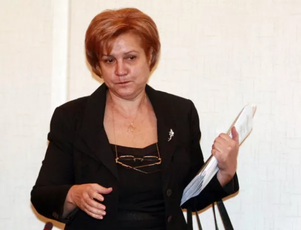 Стоянова: Няма да научим нищо ново от доклада за КТБ 
