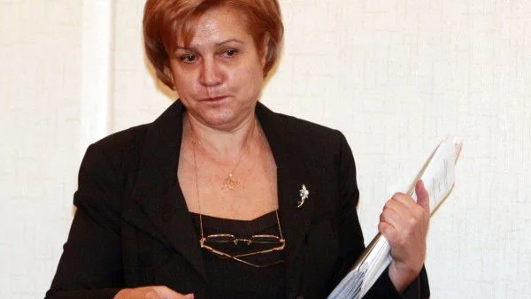 Менда Стоянова: Случилото се в КТБ си е жива кражба