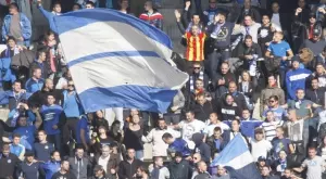 {{ otherArticle[0].article.title }}