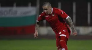 ЦСКА продава Тончи Кукоч през зимата