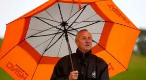Кройф се присмя на мрънкалото Ван Гаал