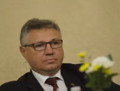 Бивш военен министър настоя за системно въоръжаване на украинската армия