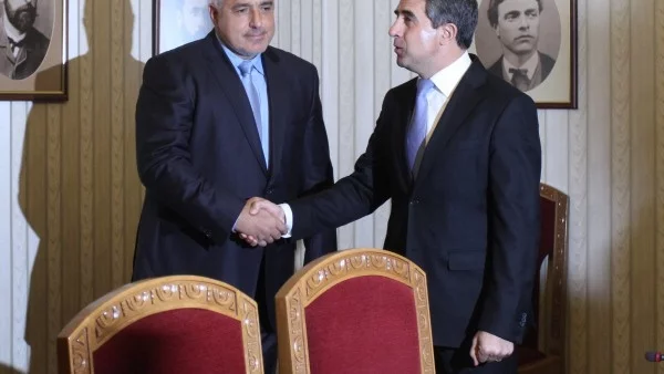 Борисов получи мандат за правителство, при неуспех го връща утре