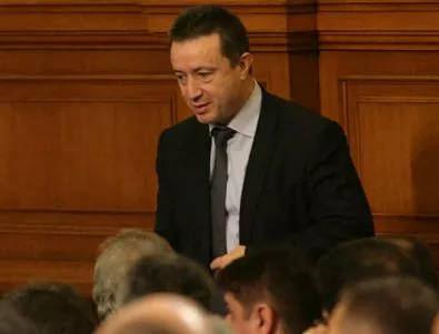 Янаки Стоилов сигнализира за натиск върху потенциални кандидати за кметове на БСП