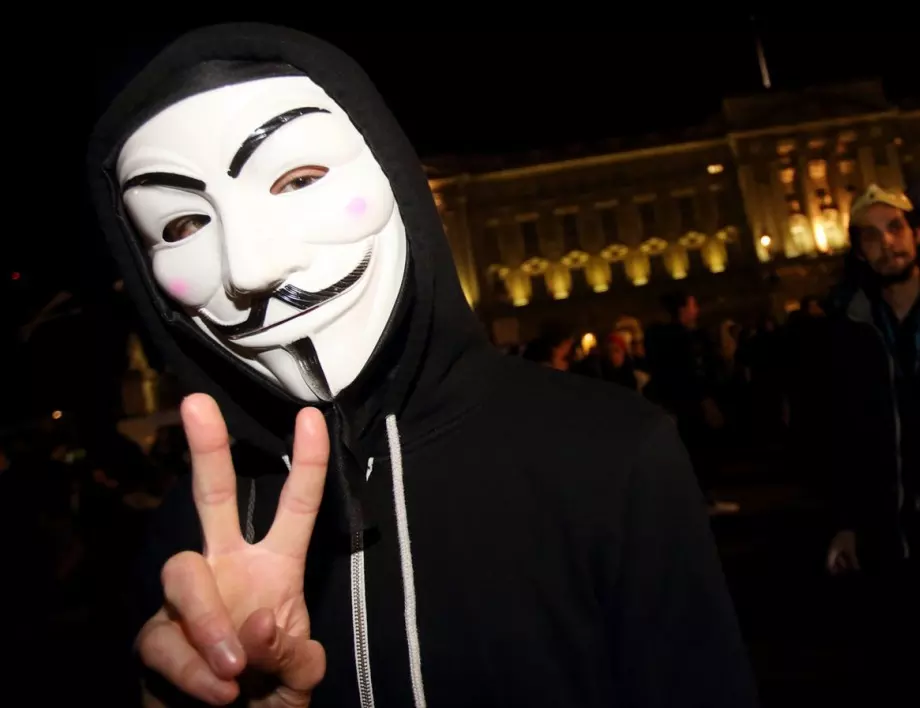 Anonymous разкри лични данни на 120 000 руски нашественици, воюващи в Украйна