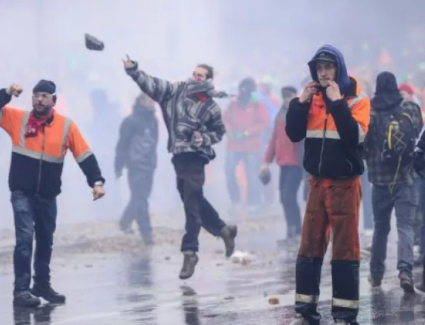 Жестоки сблъсъци по улиците на Белгия