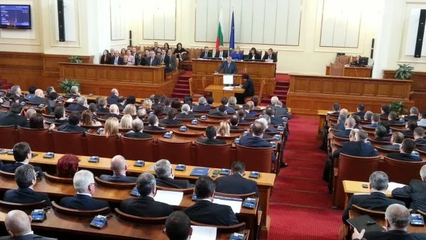 Правителството готви нов вариант за актуализация на бюджета