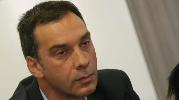 Димитър Николов поздрави златното бургаско момиче 