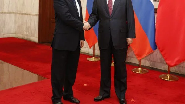 Чомски вижда възможност за по-тясно сътрудничество между Русия и Китай