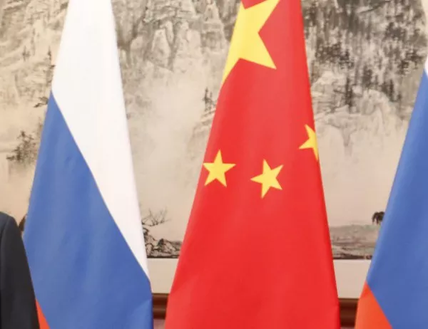 Русия и Китай съединиха моста над река Амур
