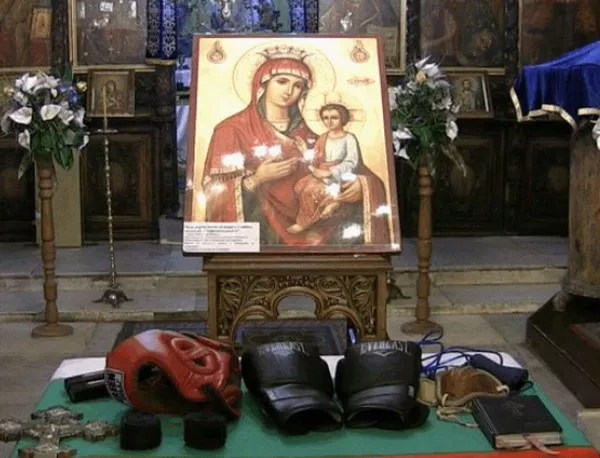 В Асеновград се молят за победата на Кубрат Пулев 