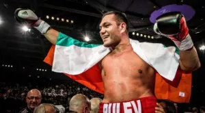 {{ otherArticle[0].article.title }}