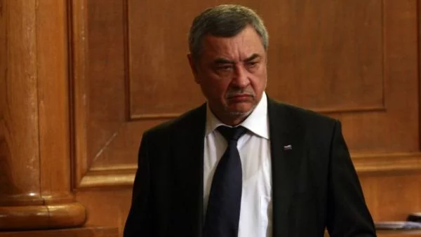 Симеонов: Патриотичният фронт може да оттегли подкрепата си за кабинета 