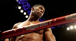 Безпощаден Антъни Джошуа нокаутира и Чарлз Мартин