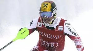 Хиршер изравни Томба в гигантския слалом