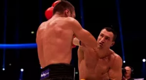 Макар и победен, Кобрата пак тормози Кличко