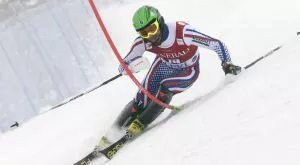 Обилен снеговалеж отмени тренировката за спускането в Санта Катерина