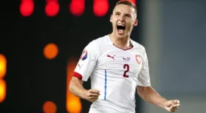 Чехия спечели битката на върха с Исландия