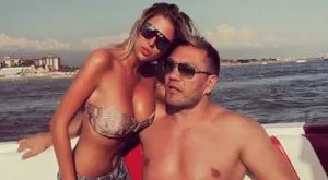 {{ otherArticle[0].article.title }}