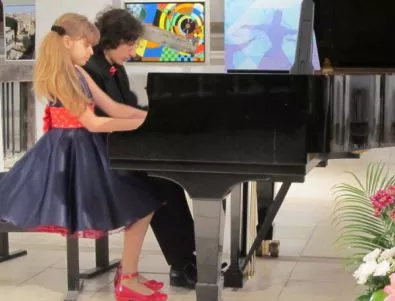 Наши млади пианисти ще развеят трибагреника ни в Ню Йорк