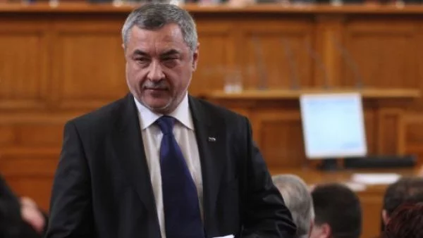 НС постави Валери Симеонов начело на анкетна комисия за енергетиката