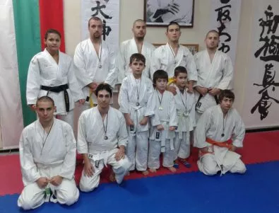 Бургазлии взеха 11 медала на 12-ти Национален фестивал на бойните спортове