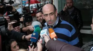 {{ otherArticle[0].article.title }}