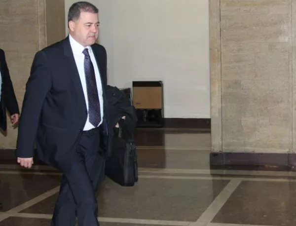 Ненчев: Не виждам основание за оставка