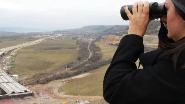Павлова: Не е вярно, че "Струма" свършва в нищото, разширяваме я заради трафика
