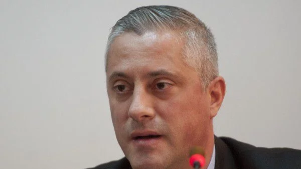  Министър Лукарски съдейства за изплащане на задълженията на община Сопот и спиране на публичната продажба на жилища