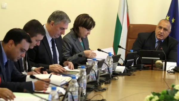 Егати и държавата, щом вътрешният министър не отговаря за МВР