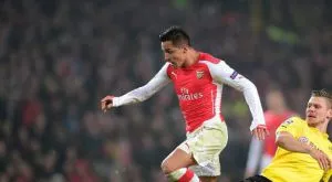 Фаворитите Арсенал и Манчестър Сити продължават напред за ФА къп