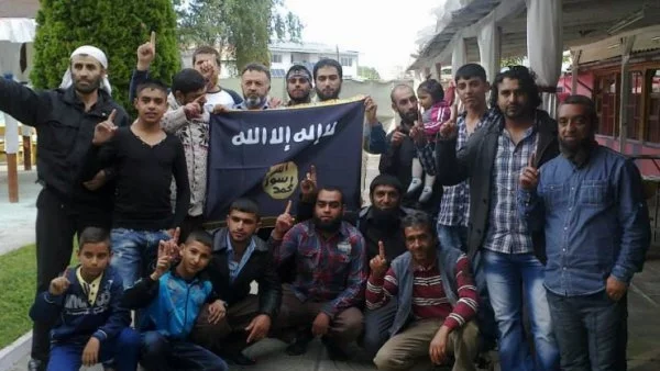 Прокуратурата протестира домашния арест на седем подсъдими за радикален ислям в Пазарджик (ВИДЕО)
