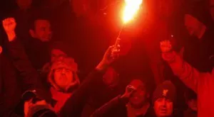 {{ otherArticle[0].article.title }}