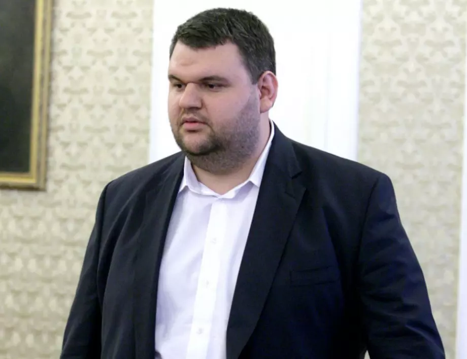 КПКОНПИ трябва да се самосезира за Пеевски в Досиетата "Пандора", казва депутат от 43-тия парламент 