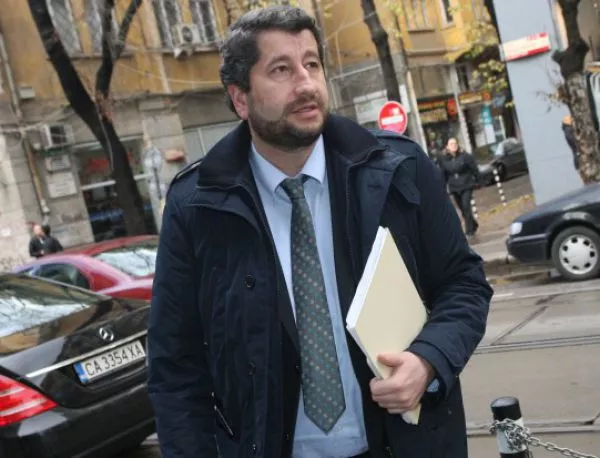 Христо Иванов отново внесе предложение за дисциплинарно наказание на Владимира Янева