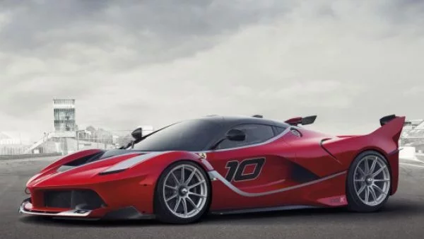 Това е върховното Ferrari FXX K