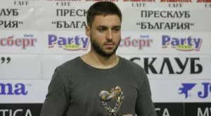 Голмайсторът на Славия ще се оперира в Италия