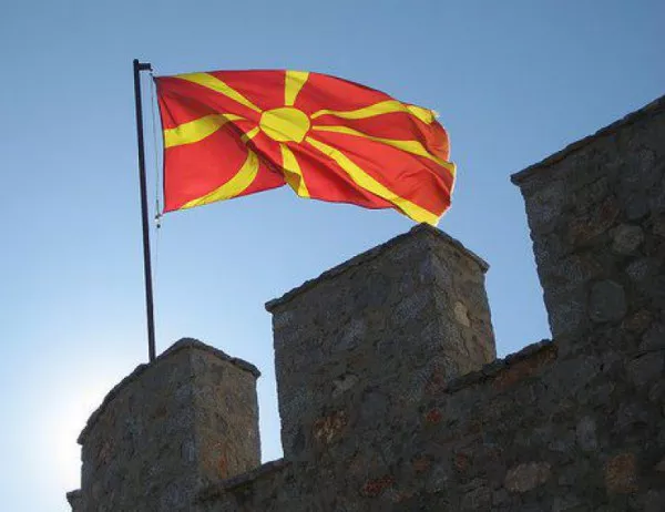 Албания и Косово подкрепиха новия закон за езиците в Македония