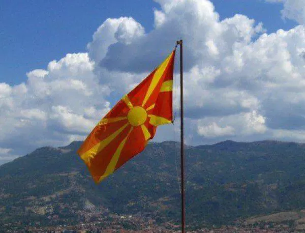 Заев: Шефът на македонски спецслужби получил €500 000 подкуп