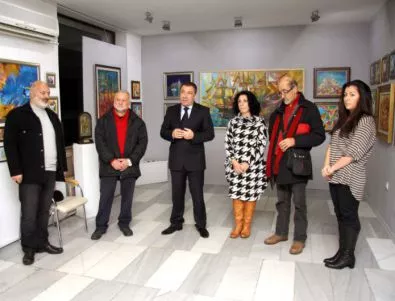 Кметът на Несебър откри традиционната никулденска изложба в града